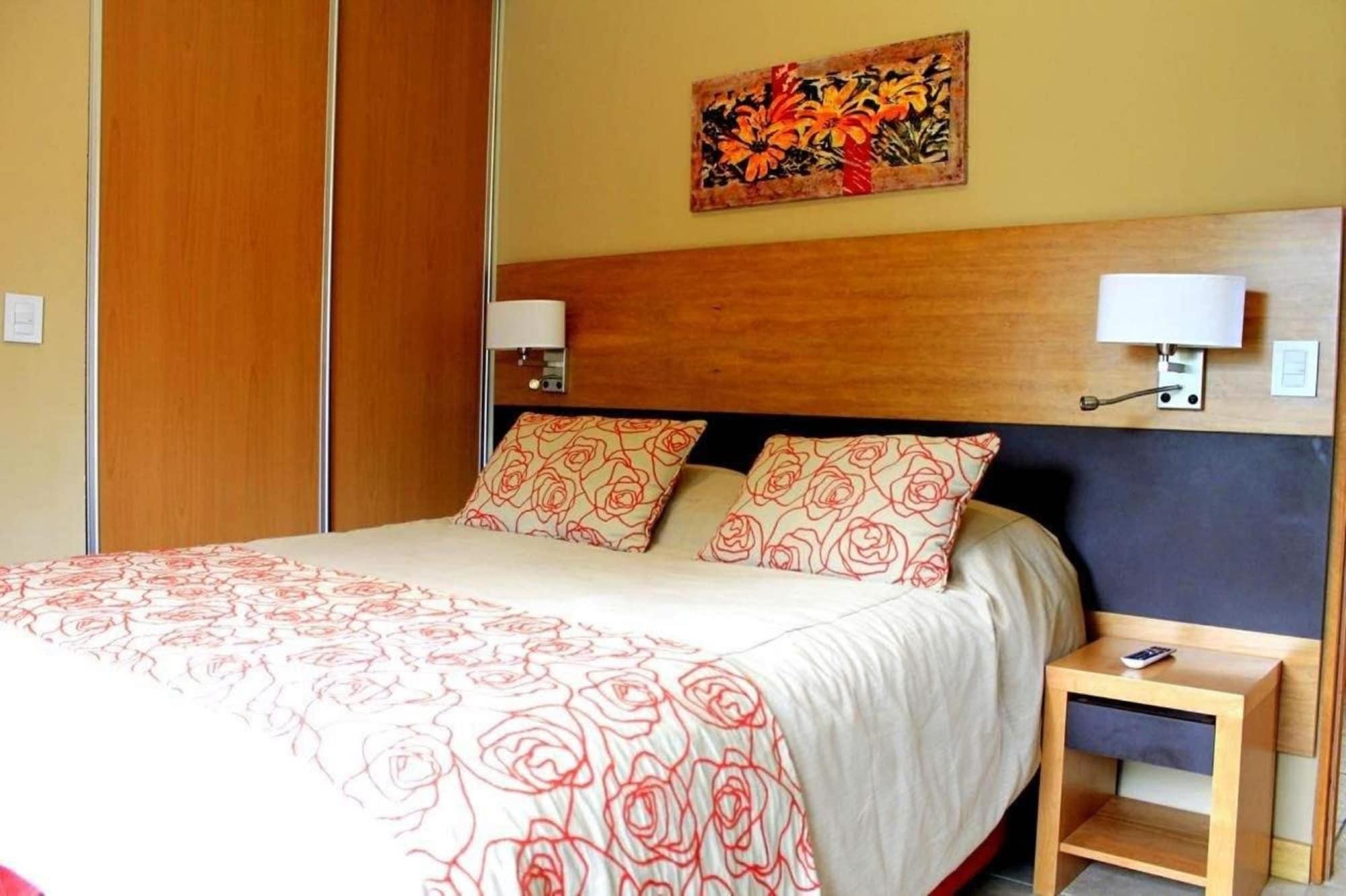 Los Robles Apart & Spa San Carlos de Bariloche Dış mekan fotoğraf