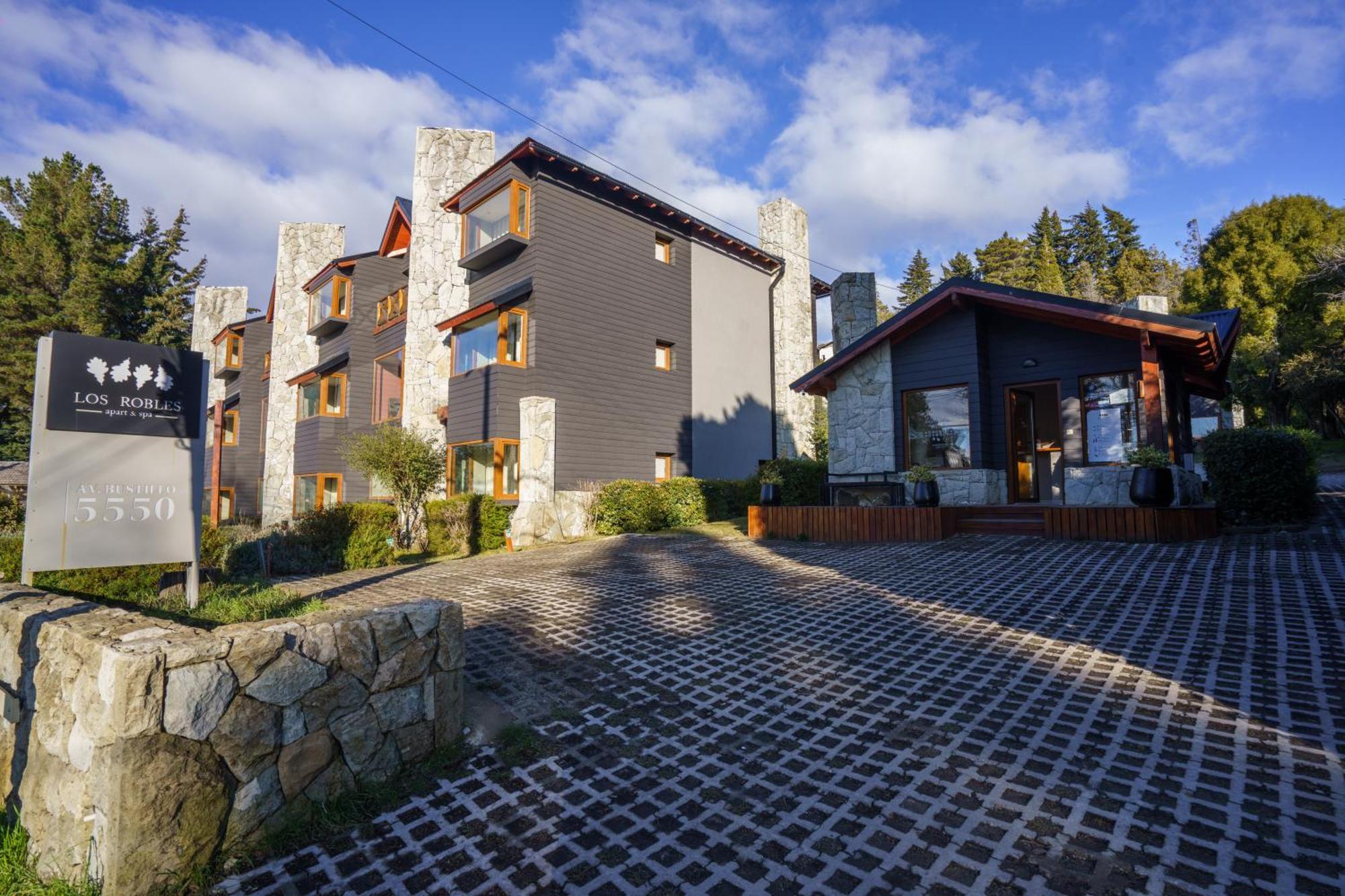 Los Robles Apart & Spa San Carlos de Bariloche Dış mekan fotoğraf